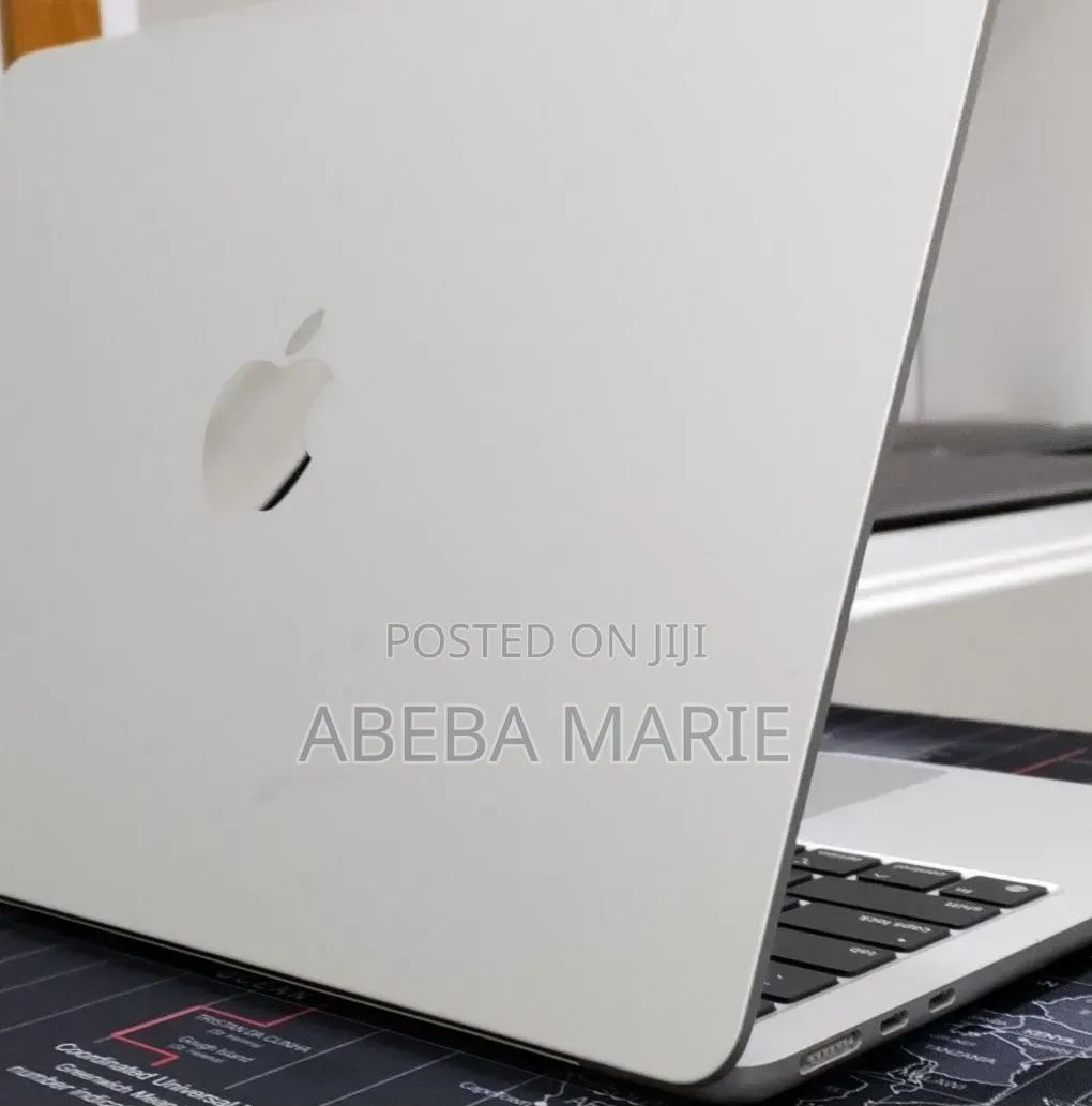 New Laptop Apple MacBook Air 2022 M2 8GB Apple M2 SSD 256GB