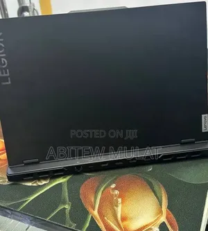New Laptop Lenovo Legion Pro 7 32GB Intel Core i9 SSD 1T