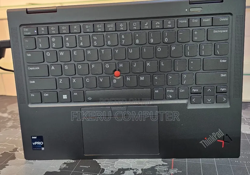 New Laptop Lenovo Yoga 700 32GB Intel Core i7 SSD 512GB