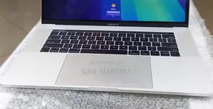 New Laptop Apple MacBook Pro 2018 16GB Intel Core i7 SSD 256GB