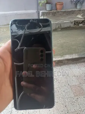 Samsung Galaxy M04 64 GB