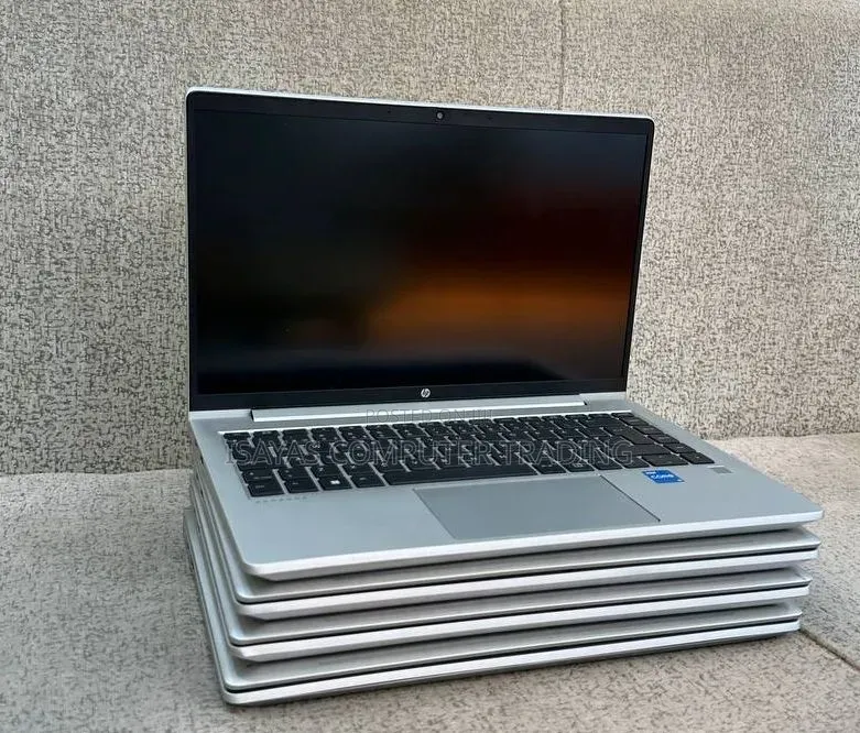 New Laptop HP ProBook 440 G10 8GB Intel Core i3 SSD 256GB