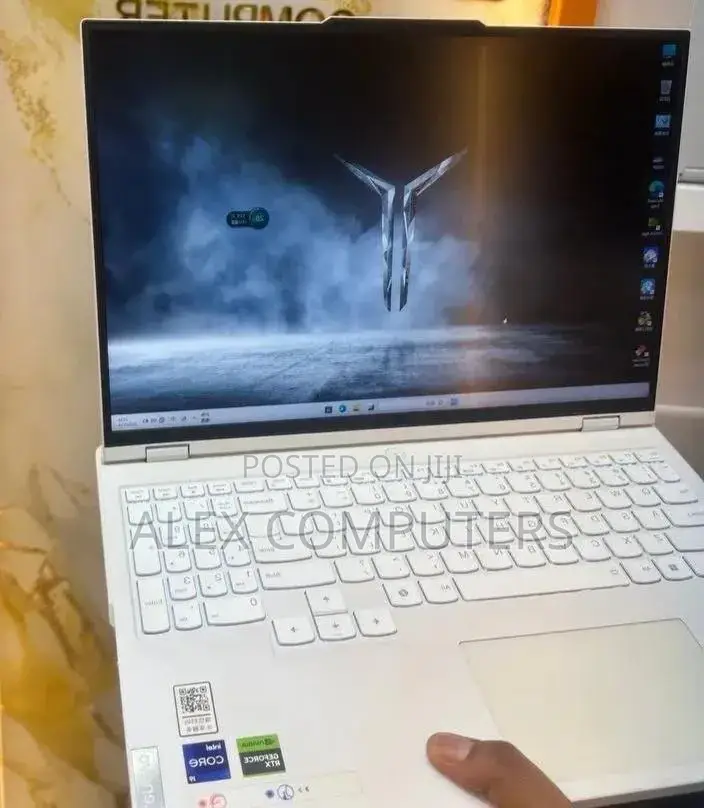 New Laptop Lenovo Yoga 950i 16GB Intel Core i9 SSD 1T