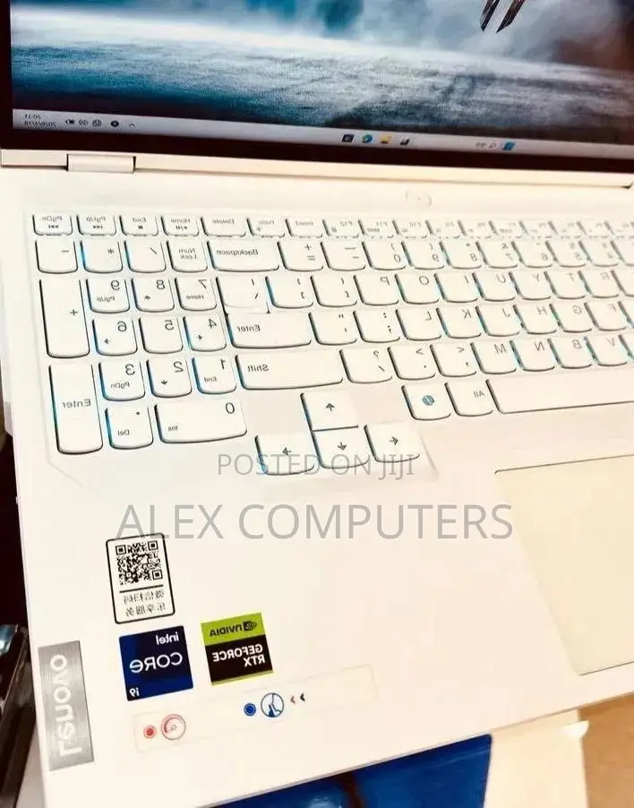 New Laptop Lenovo Yoga 950i 16GB Intel Core i9 SSD 1T