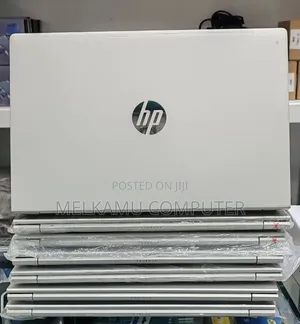 New Laptop HP ProBook 450 G8 8GB Intel Core i5 SSD 256GB