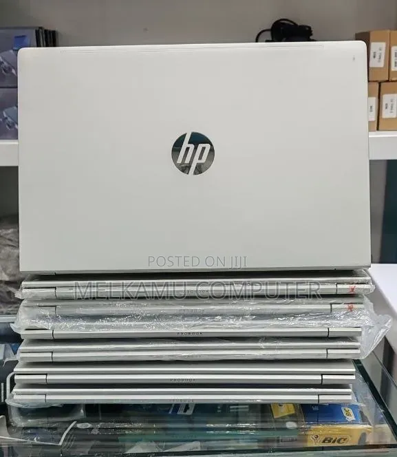 New Laptop HP ProBook 450 G8 8GB Intel Core i5 SSD 256GB