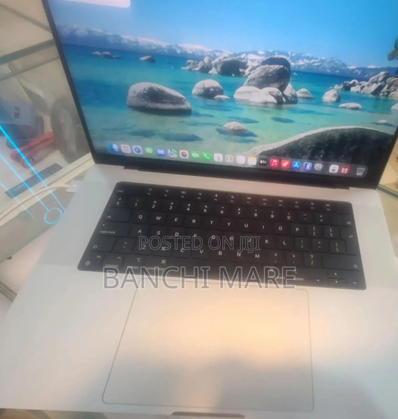 New Laptop Apple MacBook Pro 2021 M1 32GB Apple M1 SSD 1T