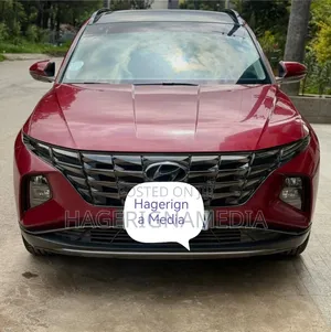 Hyundai Tucson 2022 Red