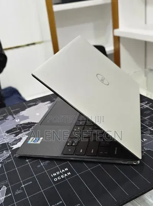 New Laptop Dell XPS 13 16GB Intel Core i7 SSD 512GB