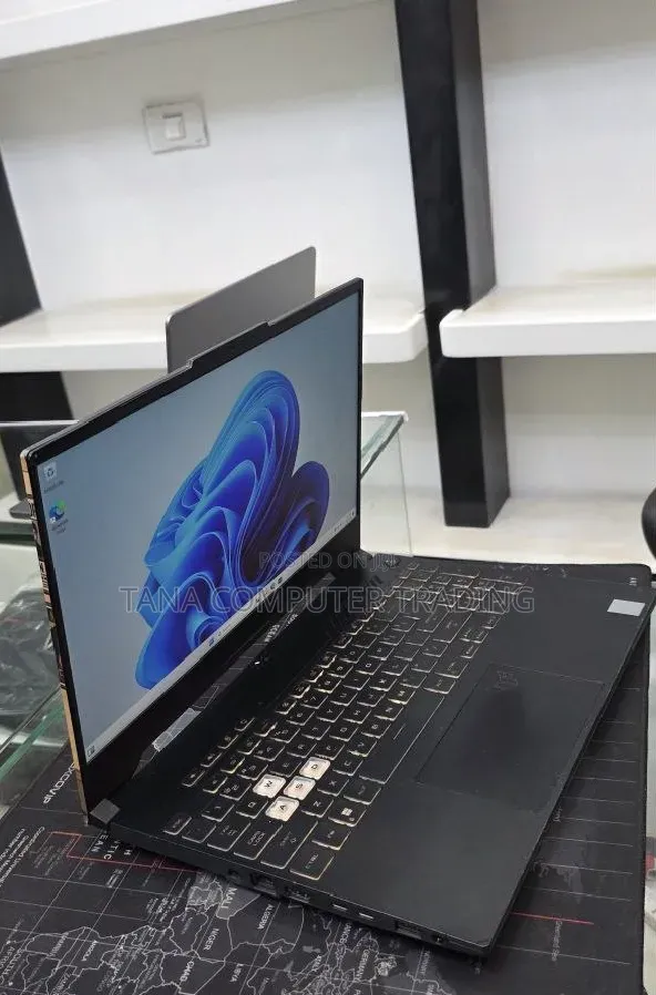 New Laptop Asus TUF Dash F15 16GB Intel Core i7 SSD 512GB