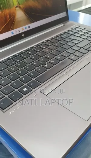 New Laptop HP ZBook 15 16GB Intel Core i7 SSD 512GB