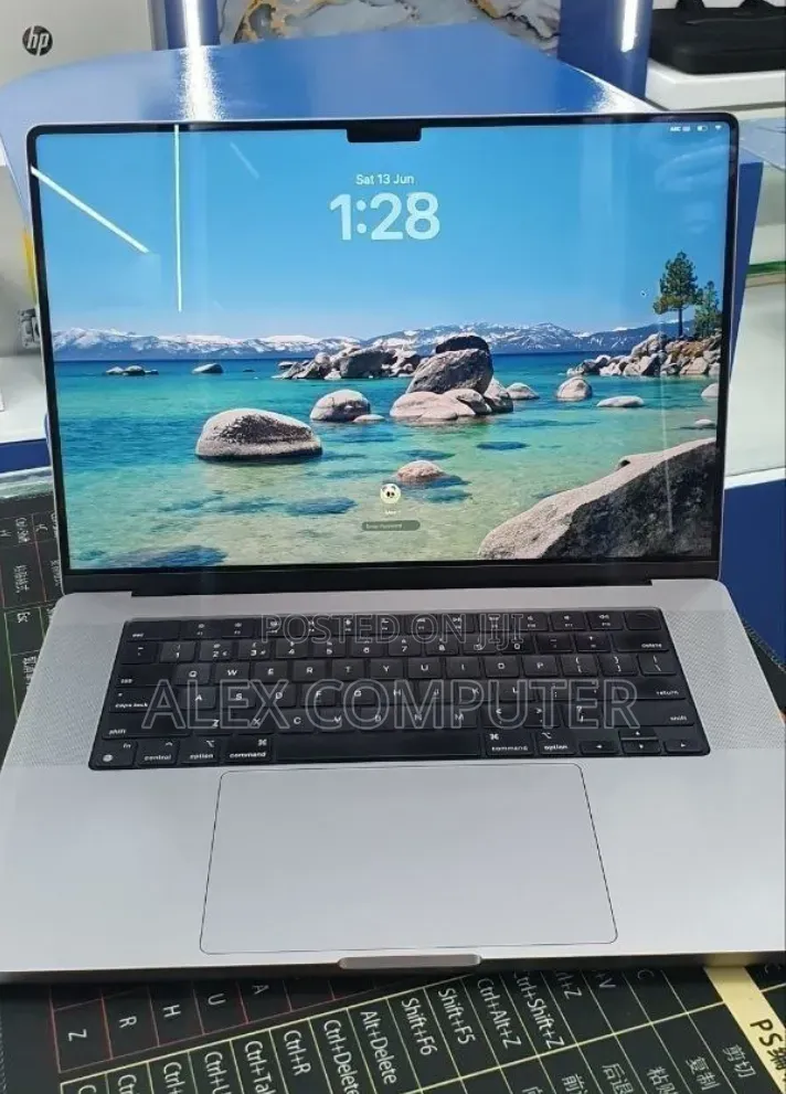 New Laptop Apple MacBook Pro 2021 M1 Max 32GB Apple M1 Max SSD 1T