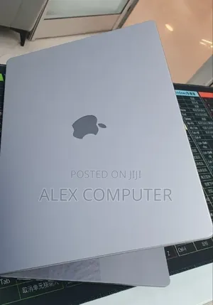 New Laptop Apple MacBook Pro 2021 M1 Max 32GB Apple M1 Max SSD 1T