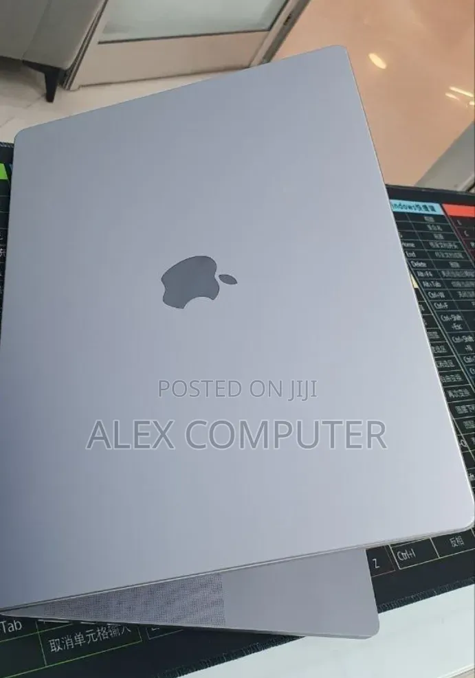 New Laptop Apple MacBook Pro 2021 M1 Max 32GB Apple M1 Max SSD 1T