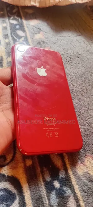 Apple iPhone XR 64 GB Red