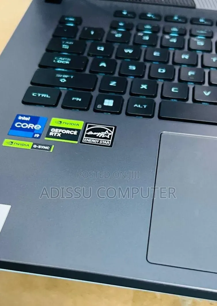 New Laptop Asus ROG Strix G15 16GB Intel Core i9 SSD 1T
