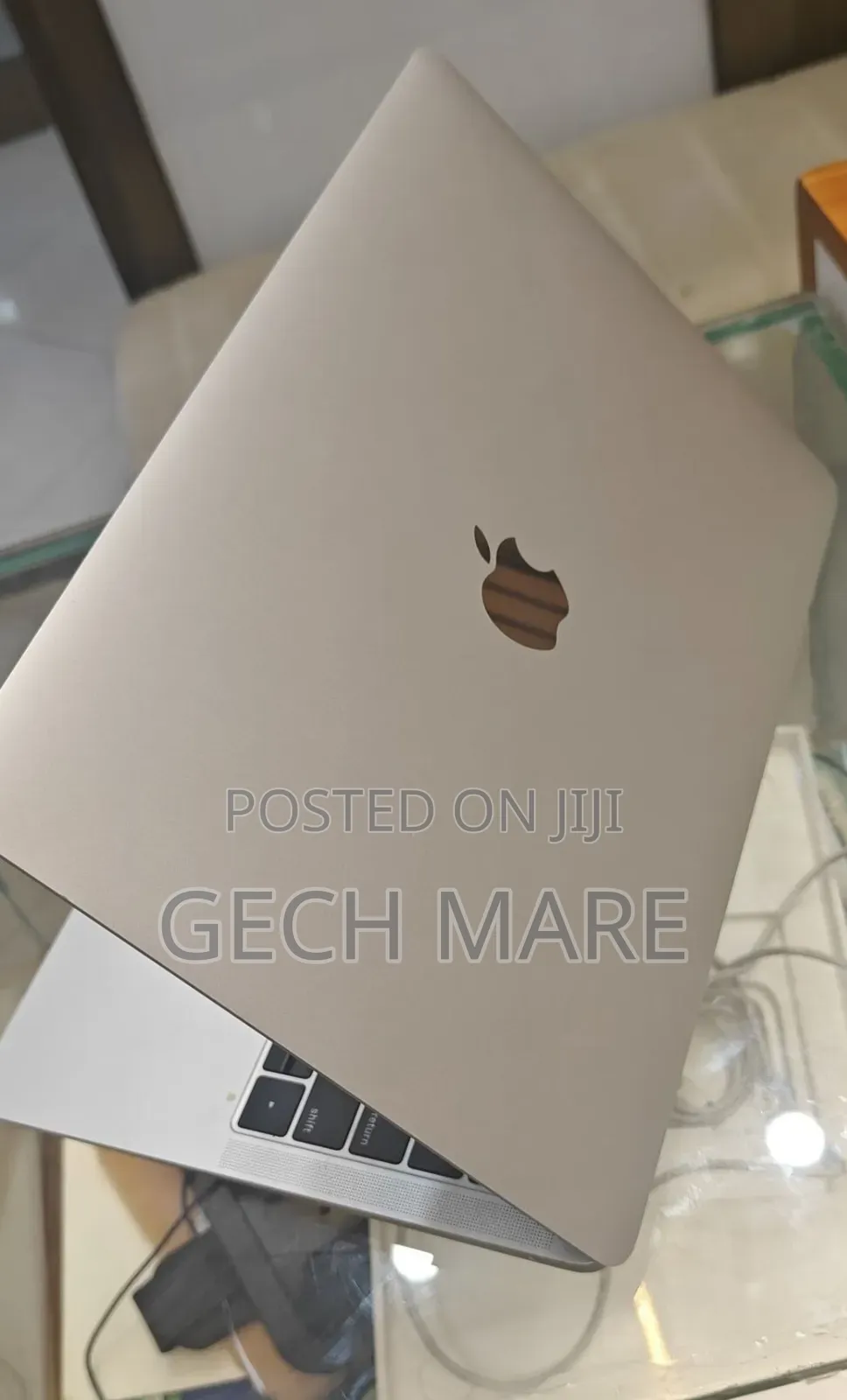 New Laptop Apple MacBook Air 2019 8GB Intel SSD 256GB