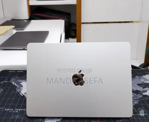 New Laptop Apple MacBook Air 2020 M1 8GB Apple M1 SSD 256GB