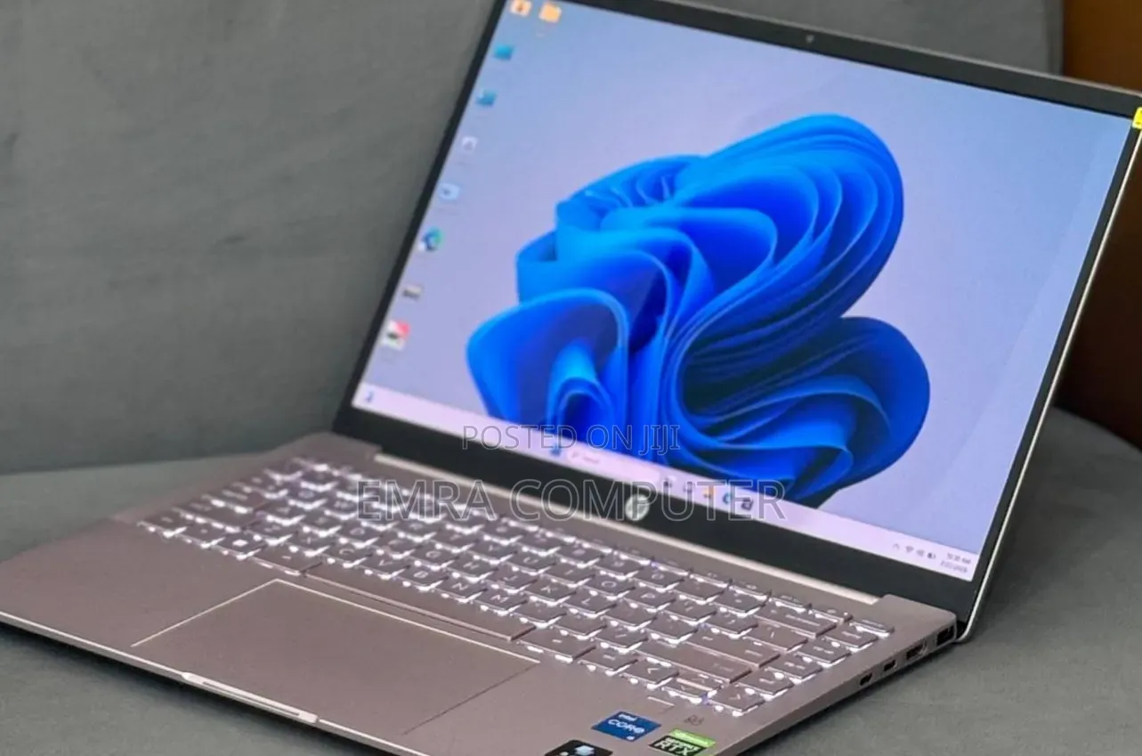 New Laptop HP 16GB Intel Core i5 SSD 512GB