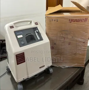 Home Oxygen Concentrator With Adjustable Timer and Flow Control