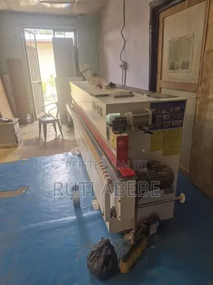 ጠርዝ መለጠፊያ Edge Bender
