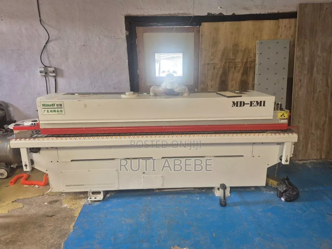 ጠርዝ መለጠፊያ Edge Bender