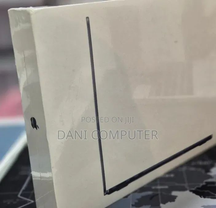 New Laptop Apple MacBook Air 2022 M2 8GB Intel Core M2 SSD 256GB