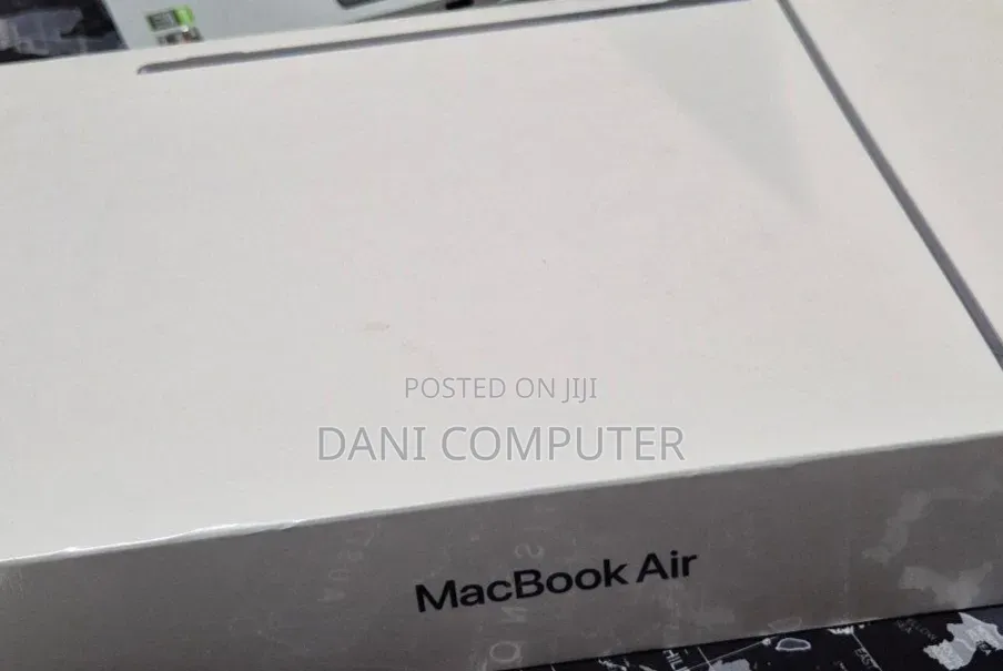 New Laptop Apple MacBook Air 2022 M2 8GB Intel Core M2 SSD 256GB