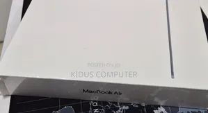 New Laptop Apple MacBook Air 2023 M2 8GB Apple M2 SSD 256GB