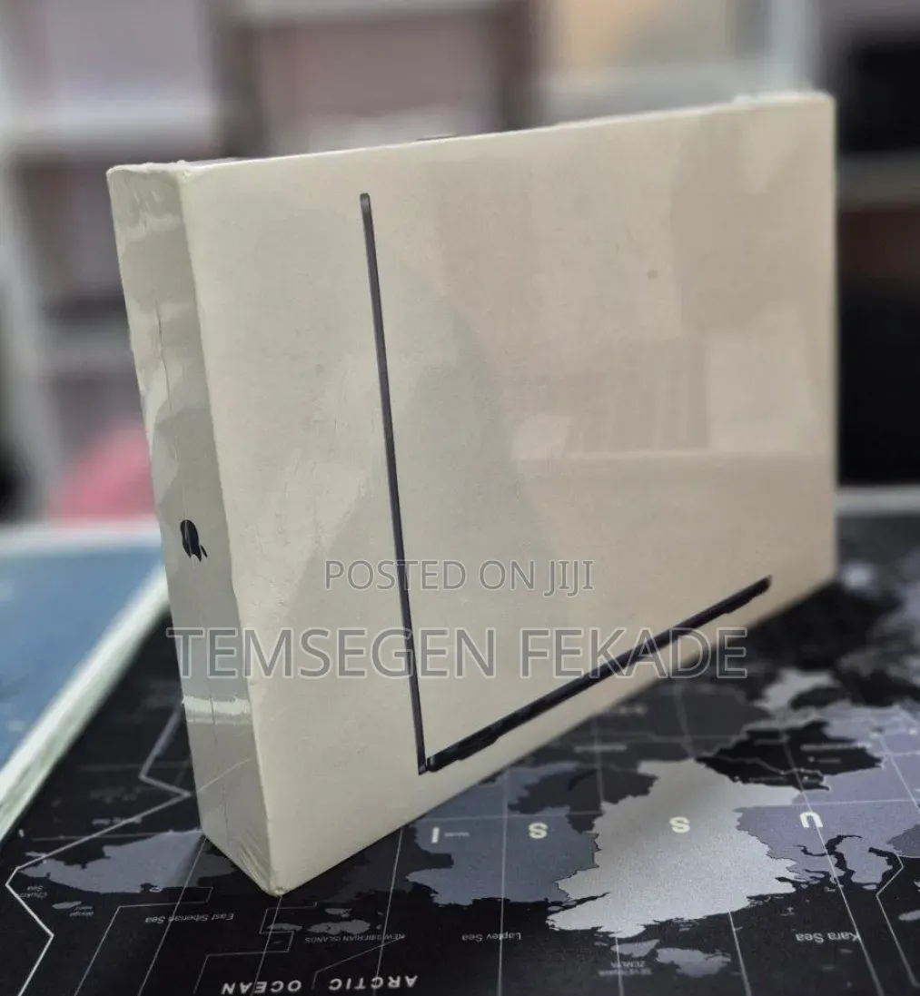 New Laptop Apple MacBook Air 2022 M2 8GB Apple M2 SSD 256GB