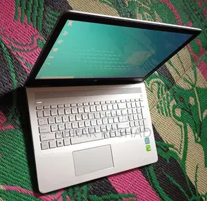 Laptop HP Pavilion 15 8GB Intel Core i5 SSD 512GB