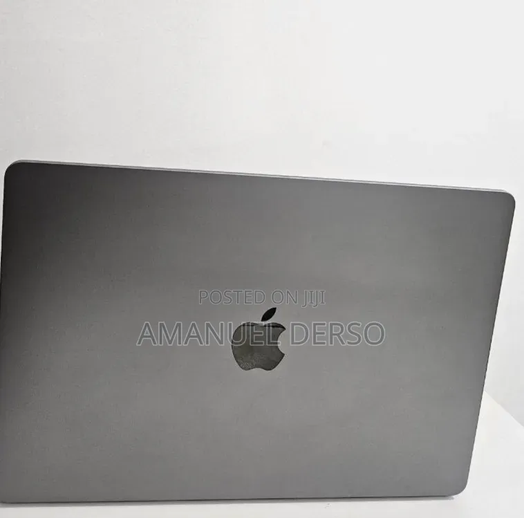 New Laptop Apple MacBook Pro 2023 M3 8GB Apple M3 Pro SSD 512GB