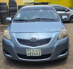 Toyota Yaris 2010 Blue