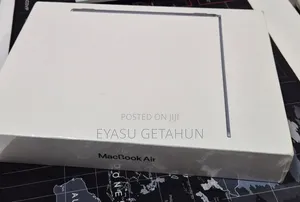 New Laptop Apple MacBook Air 2022 M2 8GB Apple M2 SSD 256GB