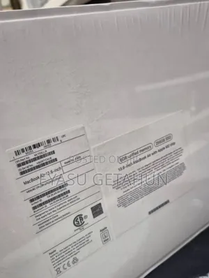 New Laptop Apple MacBook Air 2022 M2 8GB Apple M2 SSD 256GB