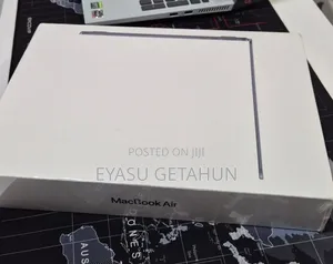 New Laptop Apple MacBook Air 2022 M2 8GB Apple M2 SSD 256GB