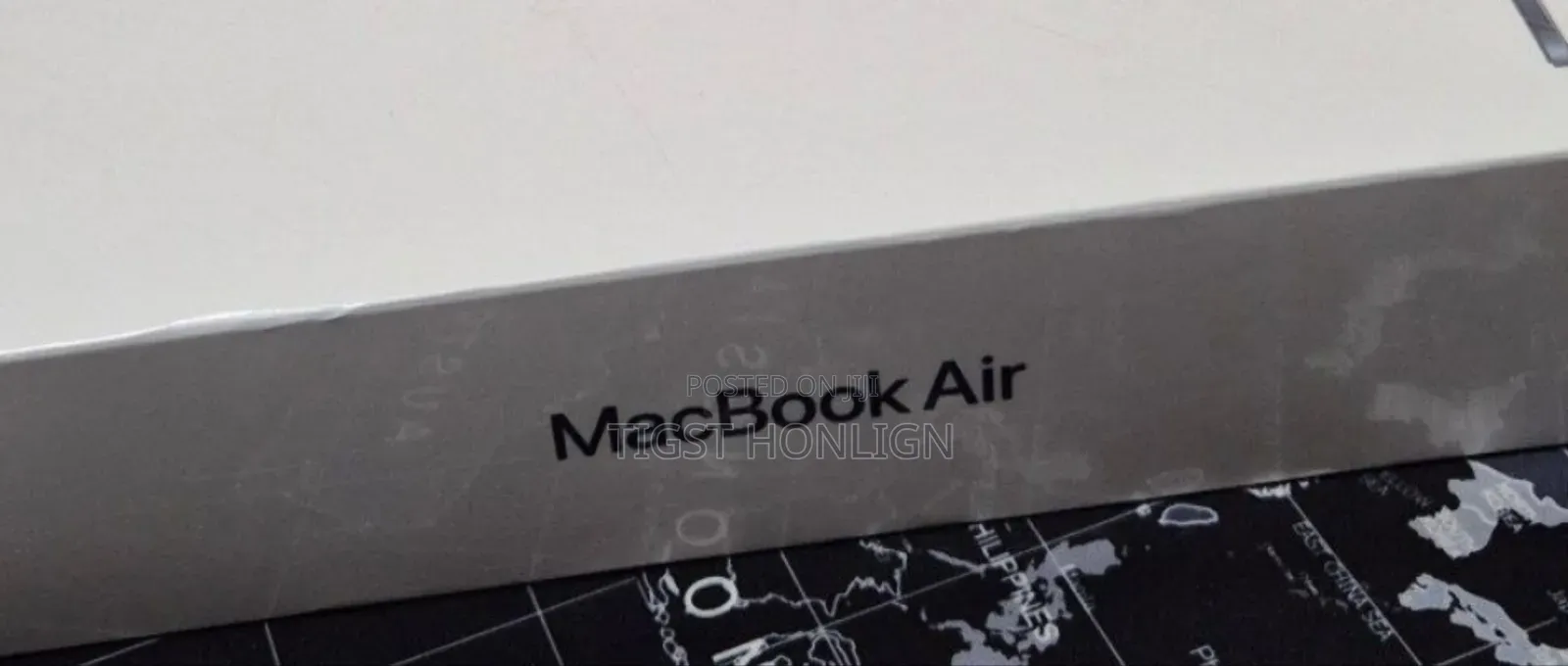 New Laptop Apple MacBook Air 8GB Intel Core M2 SSD 256GB