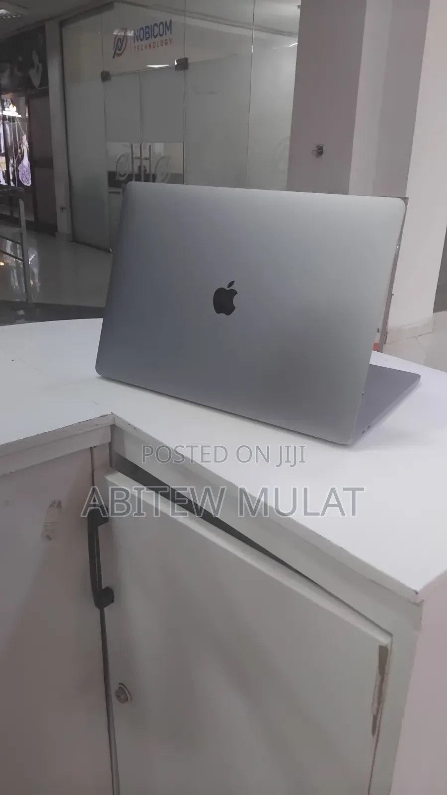 New Laptop Apple MacBook Pro 2017 16GB Intel Core i7 SSD 512GB