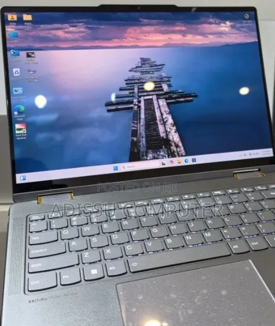 New Laptop Lenovo Yoga 7i 16GB Intel Core Ultra 7 SSD 512GB
