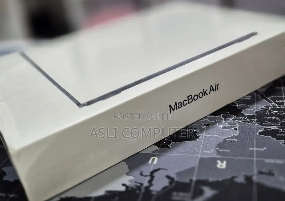 New Laptop Apple MacBook Air 2022 M2 8GB Apple M2 SSD 256GB