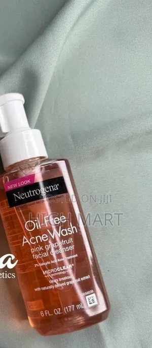 Neutrogena Oil Free Pink Gapefruit Face Scrub