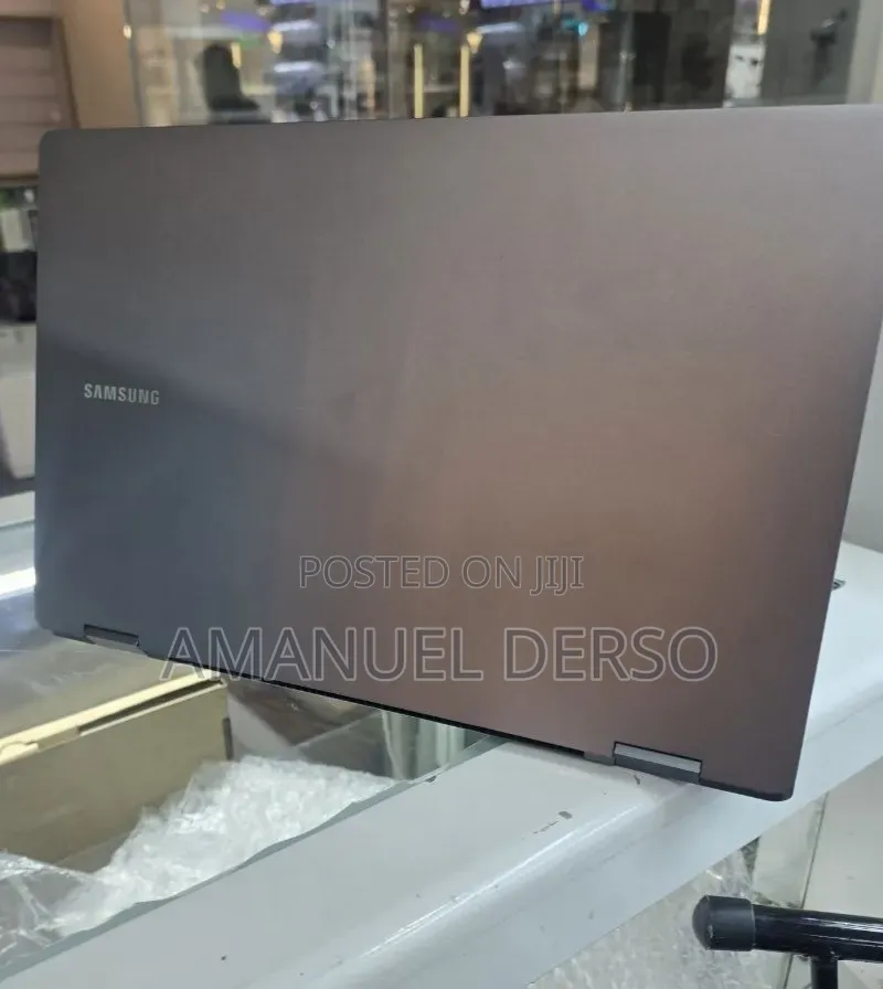 New Samsung Galaxy Book3 Pro 360 16" 16GB Intel Core Ultra 7 HDD 5T