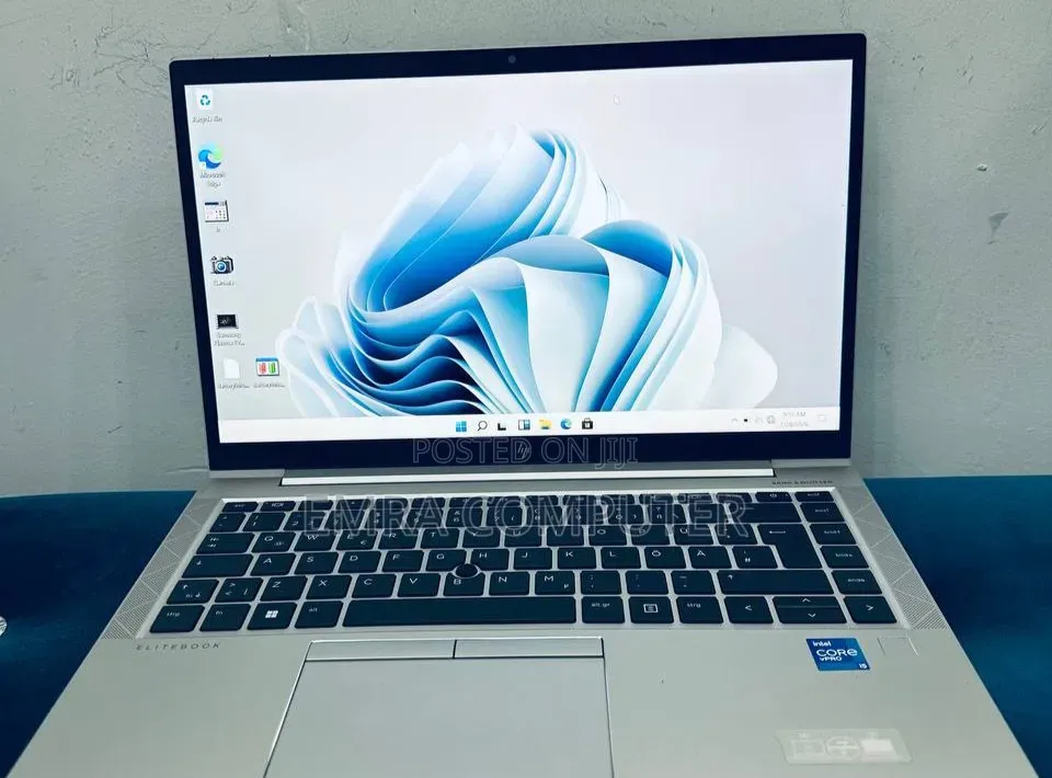 New Laptop HP EliteBook 840 G8 16GB Intel Core i5 SSD 512GB
