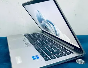 New Laptop HP EliteBook 840 G8 16GB Intel Core i5 SSD 512GB