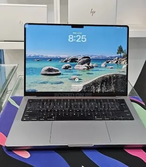 New Laptop Apple MacBook Pro 2023 M3 8GB Apple M3 SSD 512GB
