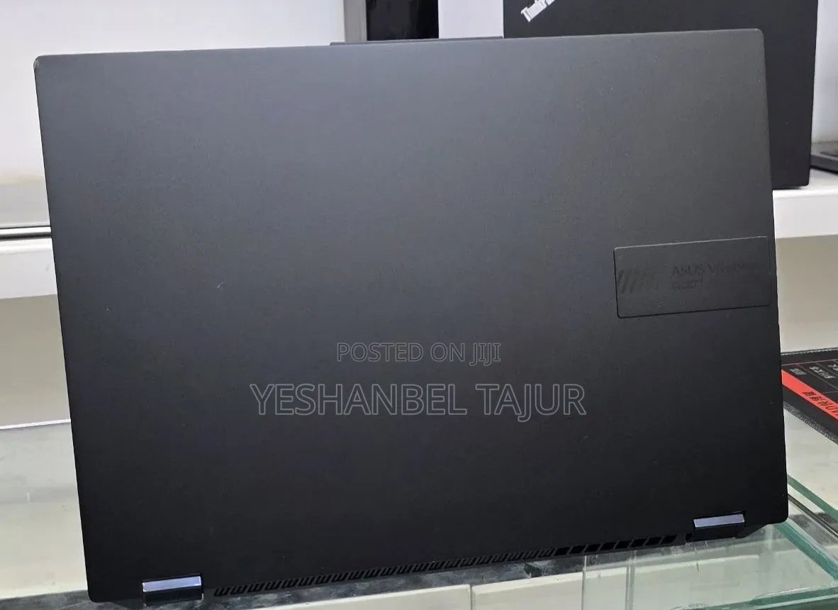 New Laptop Asus VivoBook 15 X505BA 16GB Intel Core i9 SSD 1T