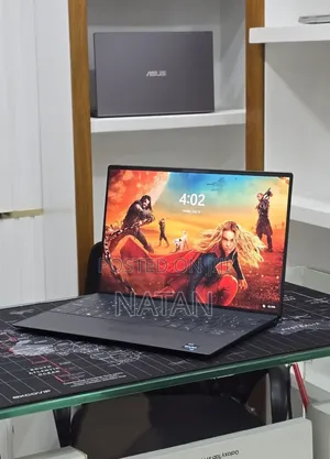 New Laptop Dell XPS 13 7390 16GB Intel Core i7 SSD 512GB