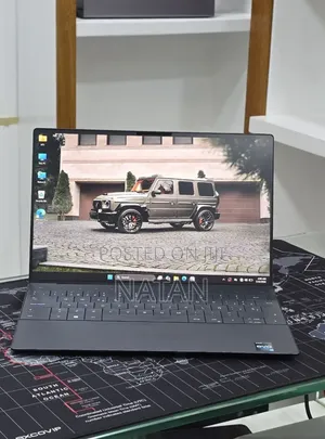 New Laptop Dell XPS 13 7390 16GB Intel Core i7 SSD 512GB