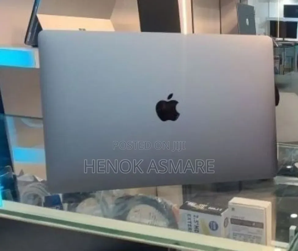 New Laptop Apple MacBook Air 2020 M1 8GB Apple M1 SSD 256GB