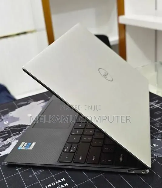 New Laptop Dell XPS 13 16GB Intel Core i7 SSD 512GB